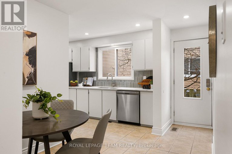 29367437/8-homestead-street/borden-farmstewart-farmcarleton-heightsparkwood-hills/ottawa/ontario/K2E7N8_22