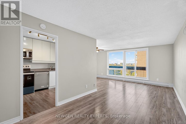 28969103/915-1505-baseline-road/copeland-park/ottawa/ontario/K2C3L4_5