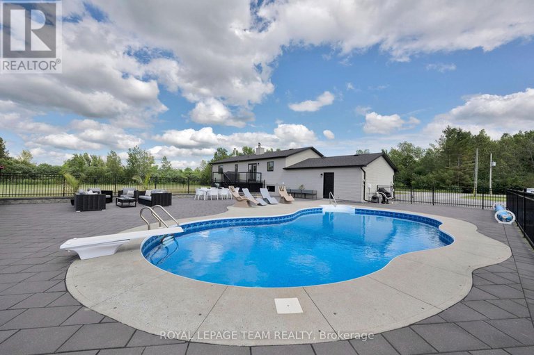 28504851/883-craig-road/north-grenville-twp-kemptville-south/north-grenville/ontario/K0G1S0_7