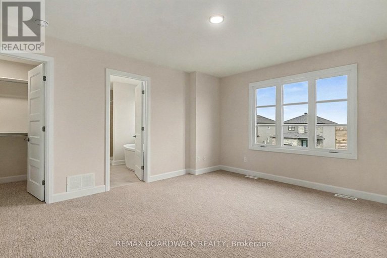 29490955/408-falcon-lane/village-of-russell/russell/ontario/K4R1E5_10