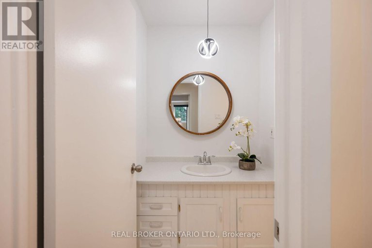 28141564/31-reaney-court/beaverbrook/ottawa/ontario/K2K1W7_28