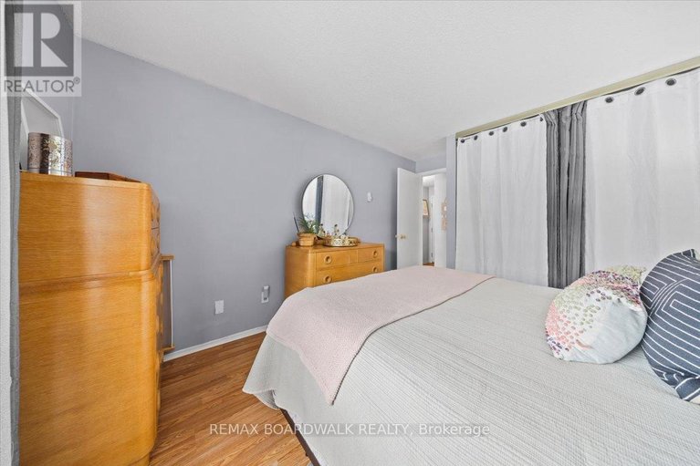 29462508/205-6434-bilberry-drive/orleans-wood/ottawa/ontario/K1C4P5_21