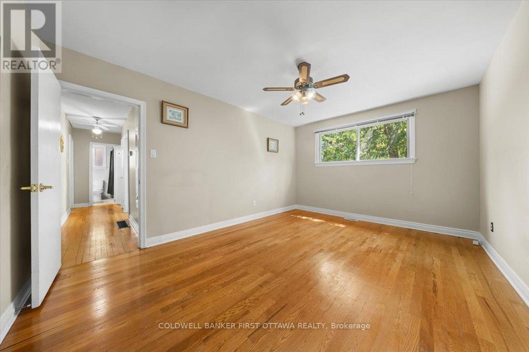 28744577/2146-rushton-road/mckellar-heightsglabar-park/ottawa/ontario/K2A1N7_15