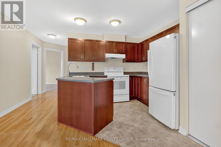 29149507/600-sunbeam-private/richmond/ottawa/ontario/K0A2Z0_13