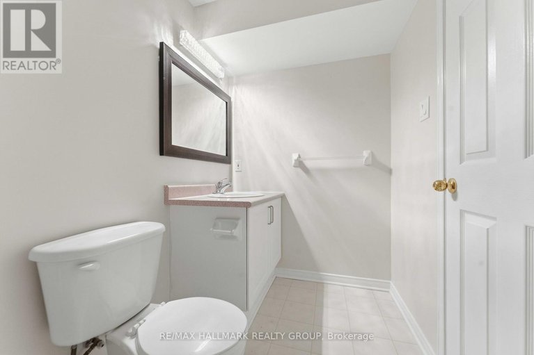 29024114/1072-brasseur-crescent/fallingbrookgardenway-south/ottawa/ontario/K4A5A1_39