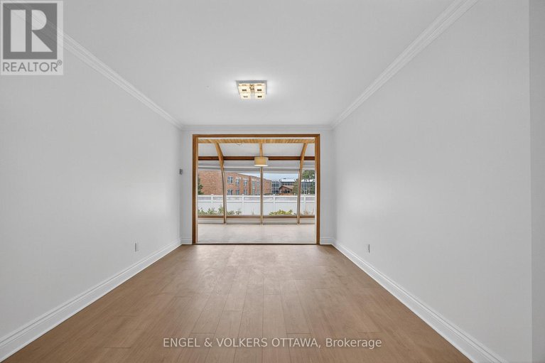 28908569/723-halstead-street/elmvale-acres/ottawa/ontario/K1G1M5_14