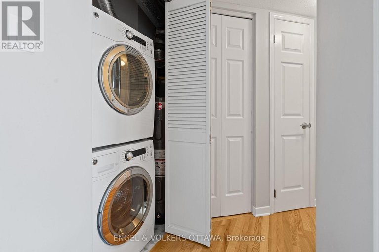 29671647/403-1-columbus-avenue/overbrook/ottawa/ontario/K1K4L1_29