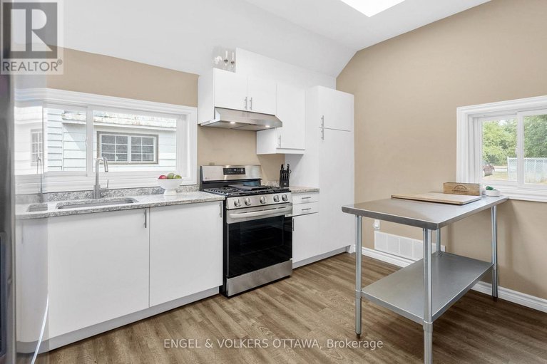 29435988/3698-carp-road/carp/ottawa/ontario/K0A1L0_9