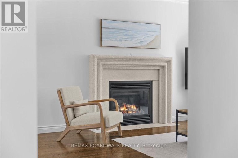 29672747/1443-larkhaven-crescent/orleanssunridge/ottawa/ontario/K1C5A5_11