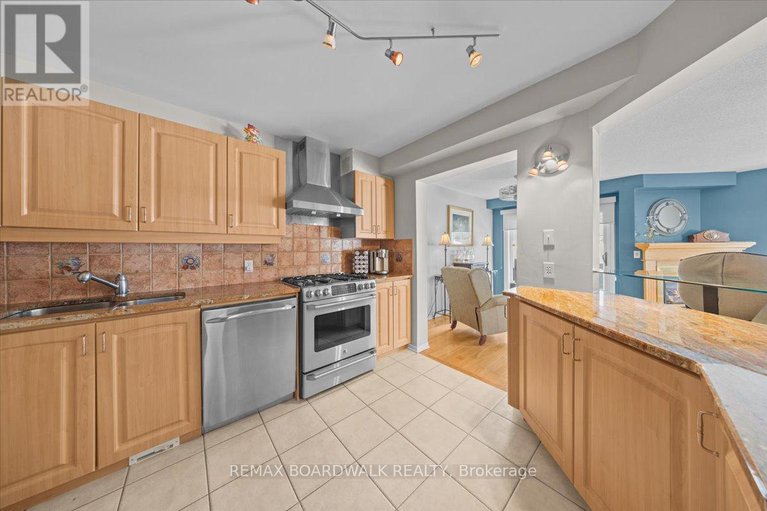 29446345/6355-sablewood-place/chapel-hill/ottawa/ontario/K1C7M3_33