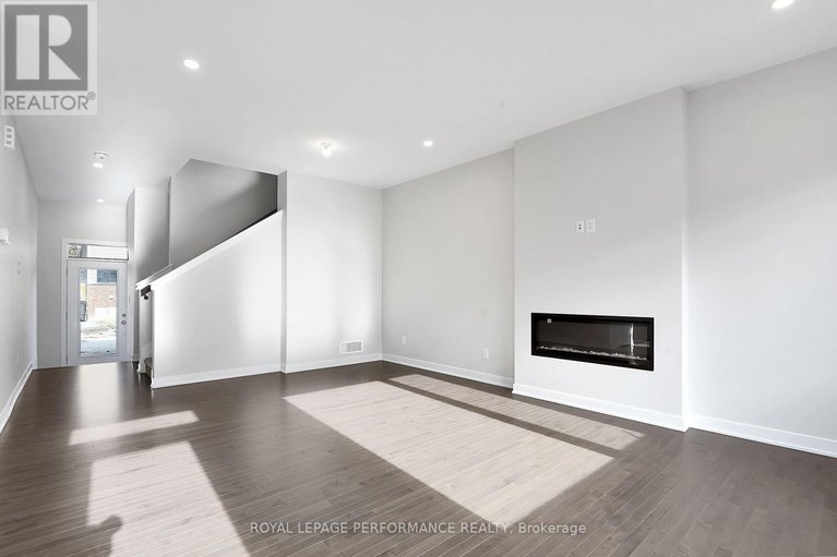 28336168/116-pizzicato-street/mer-bleuebradley-estatesanderson-park/ottawa/ontario/K1W0S2_19