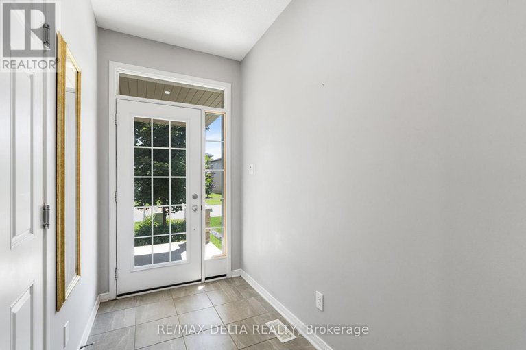 28584599/196-onyx-crescent/town-of-rockland/clarence-rockland/ontario/K4K0H5_2