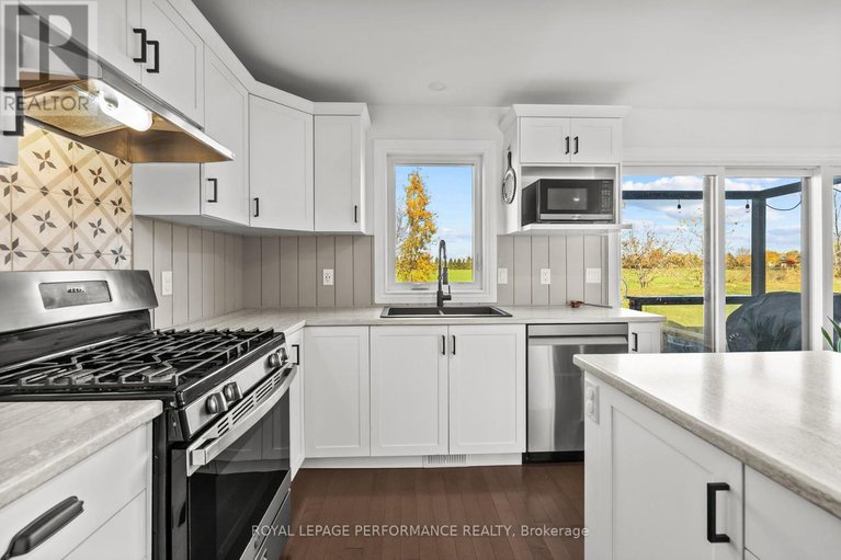 29039549/279-belfort-street/embrun/russell/ontario/K0A1W0_15