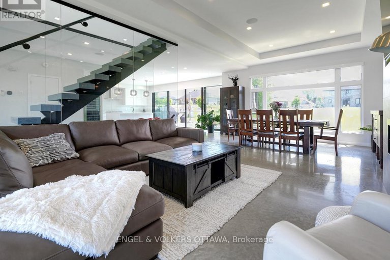 28726162/46-forest-hill-road/long-sault/south-stormont/ontario/K0C1P0_10