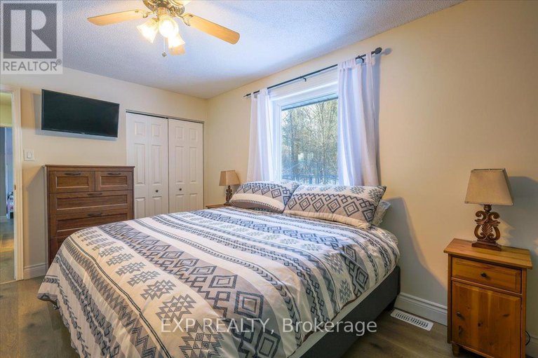 29166870/702-cedar-hill-road/pakenham/mississippi-mills/ontario/K0A2X0_18