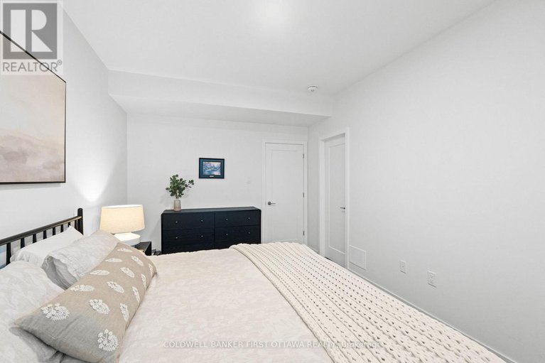 28884338/d-810-roger-griffiths-avenue/katimavik/ottawa/ontario/K2S3A9_23
