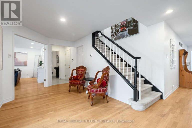 29249716/16-st-andrews-circle/glencairnhazeldean/ottawa/ontario/K2L1L3_17