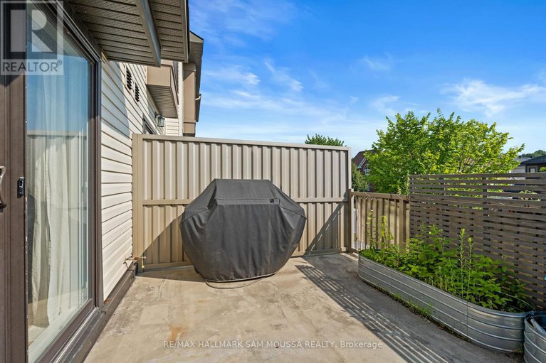 28654019/1222-longfields-drive/strandherd/ottawa/ontario/K2J5X3_23