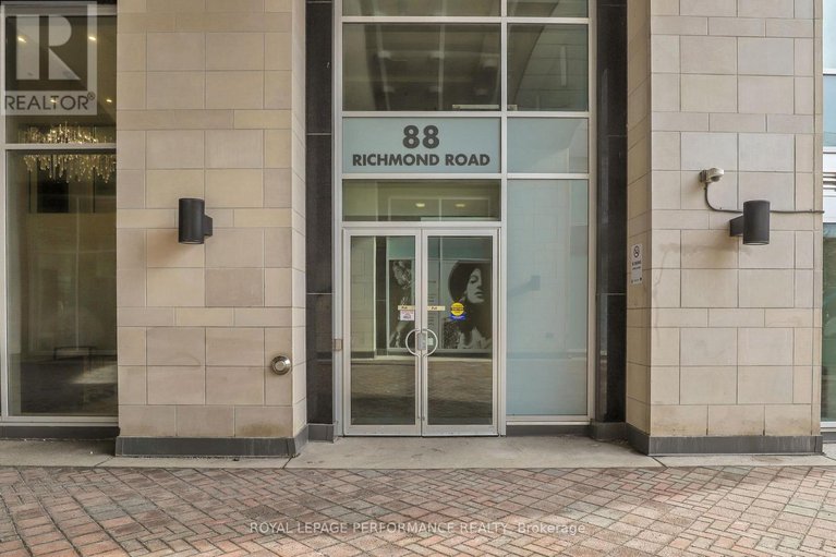 29456392/413-88-richmond-road/westborohampton-park/ottawa/ontario/K1Z0B1_2