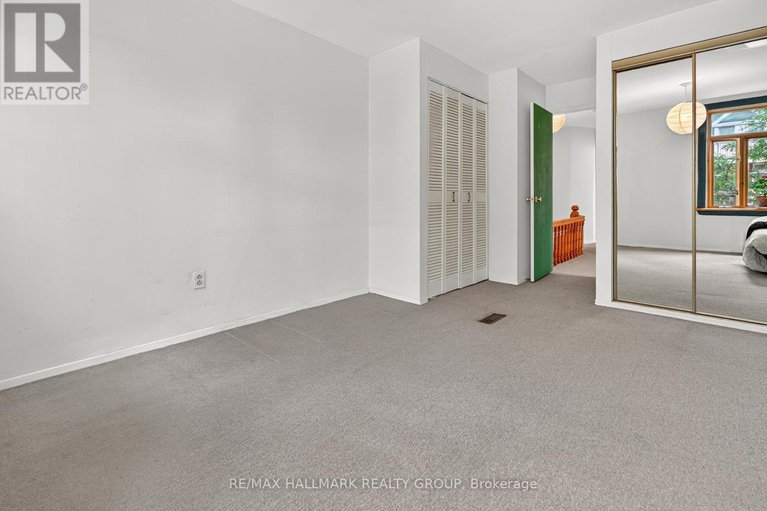 28573954/343-somerset-street-e/sandy-hill/ottawa/ontario/K1N6W6_12