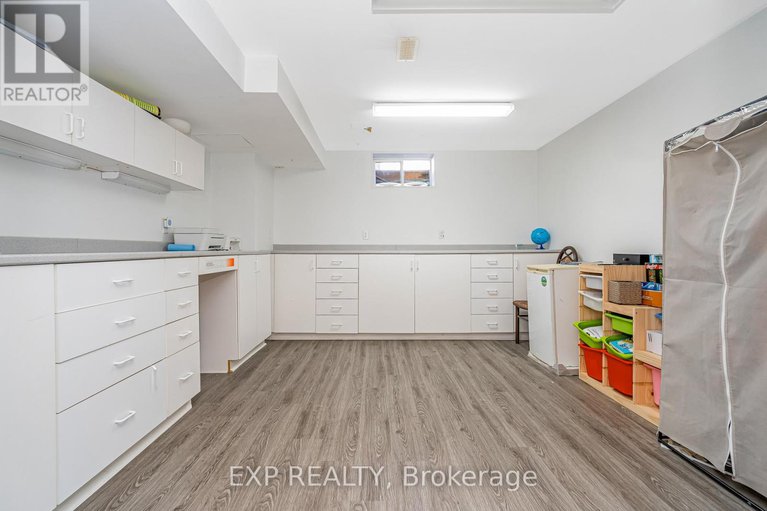 28746795/2103-gardenway-drive/fallingbrookgardenway-south/ottawa/ontario/K4A3K2_44