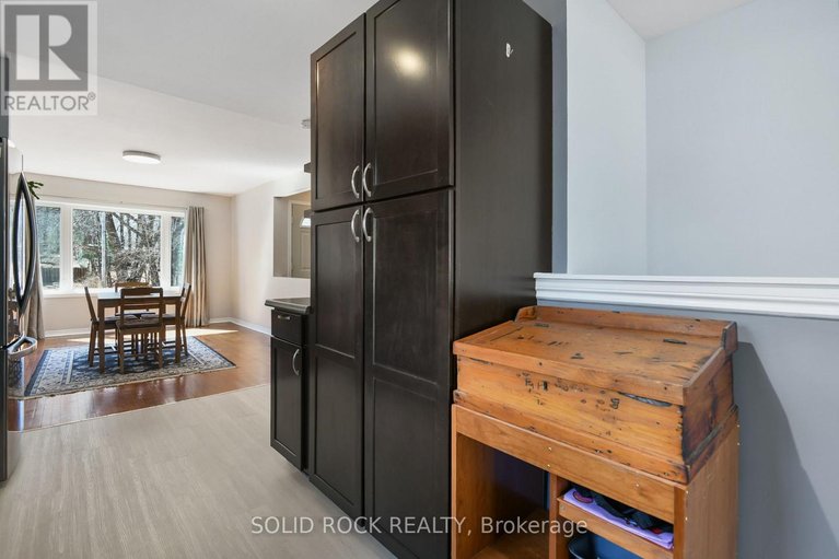 29634428/134-holiday-drive/constance-bay/ottawa/ontario/K0A3M0_17