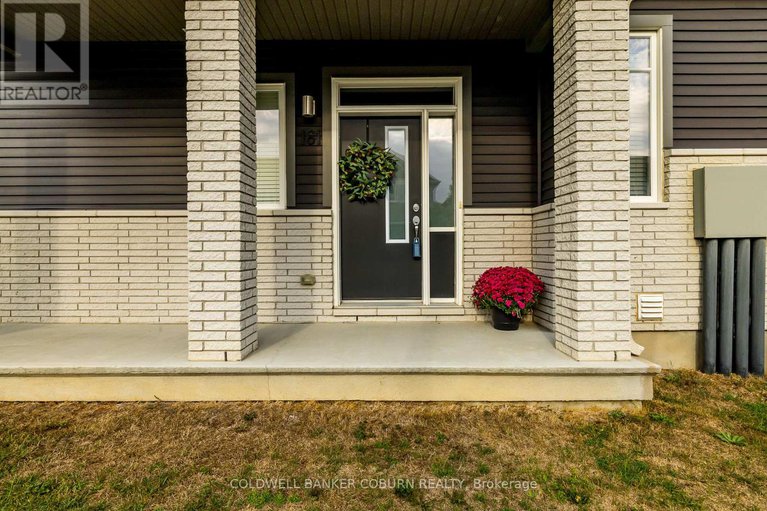 28928057/161-jardiniere-street/remainder-of-stittsville-area/ottawa/ontario/K2S2K1_7