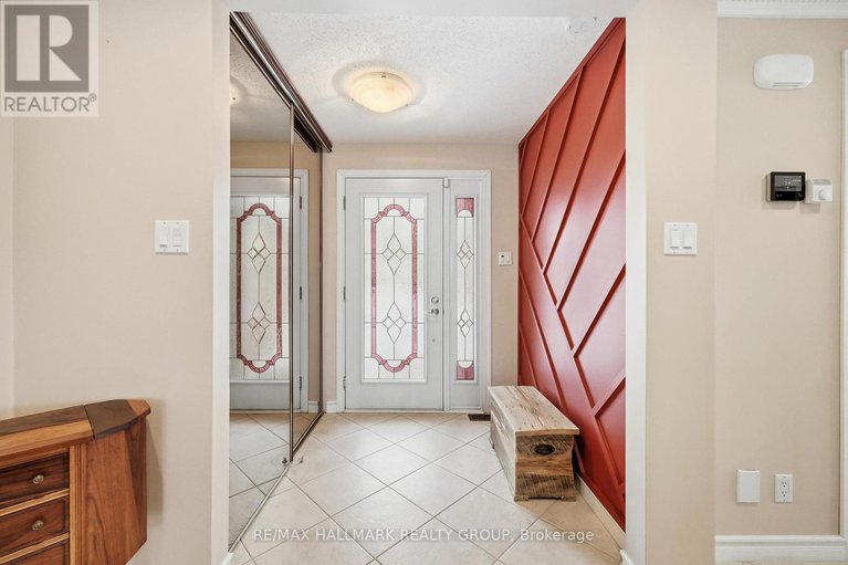 29349074/6066-meadowhill-crescent/chapel-hill/ottawa/ontario/K1C5R9_4