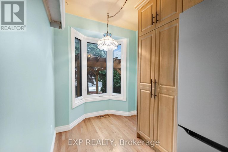 29126200/1626-prestwick-drive/queenswood-heights-south/ottawa/ontario/K1E2Y1_15