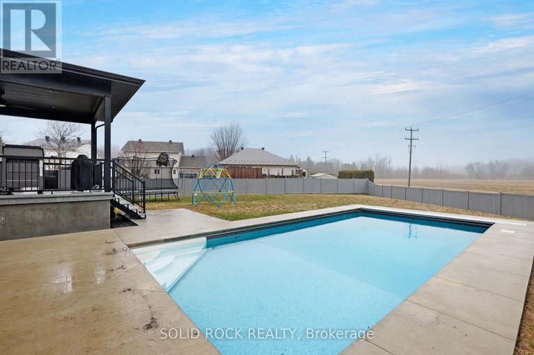 29623865/216-filion-street/embrun/russell/ontario/K0A1W0_45