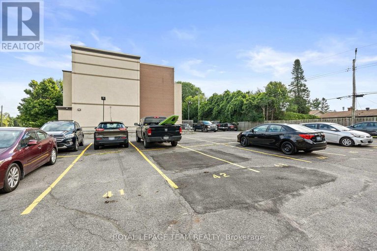 28613036/109-12-corkstown-road/lakeview-park/ottawa/ontario/K2H5B3_25