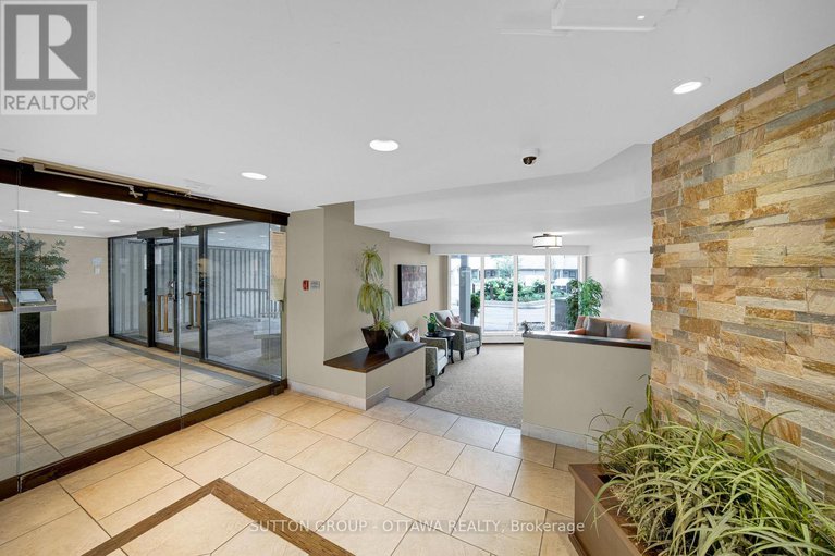 28727418/711-1171-ambleside-drive/woodroffe/ottawa/ontario/K2B8E1_5