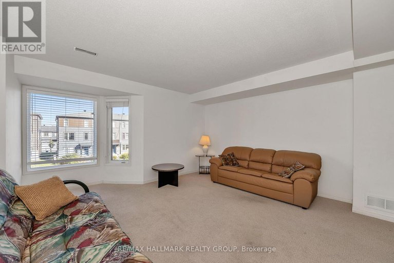 28884147/62-lakepointe-drive/avalon-east/ottawa/ontario/K4A5E5_12