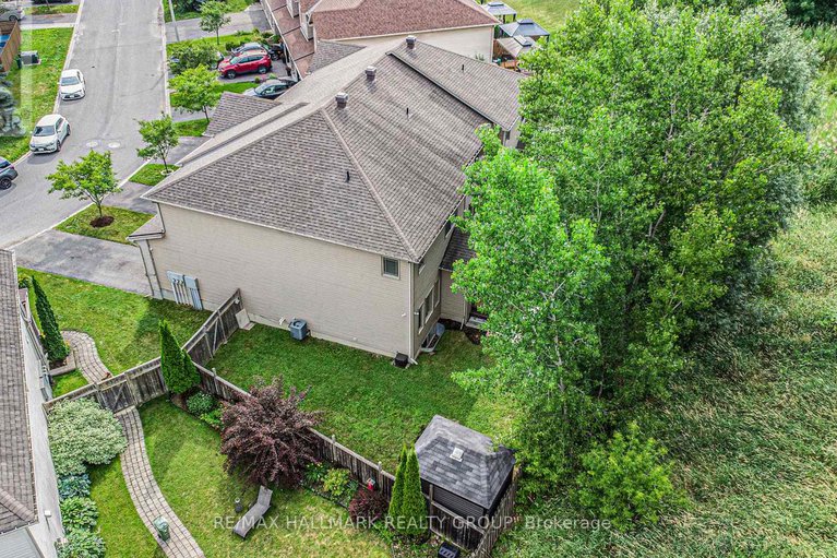 28598601/716-percifor-way/mer-bleuebradley-estatesanderson-park/ottawa/ontario/K1W0E4_25