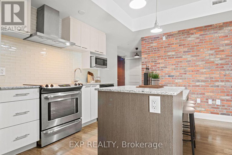 29099861/108-2785-baseline-road/redwood-park/ottawa/ontario/K2H0B7_4