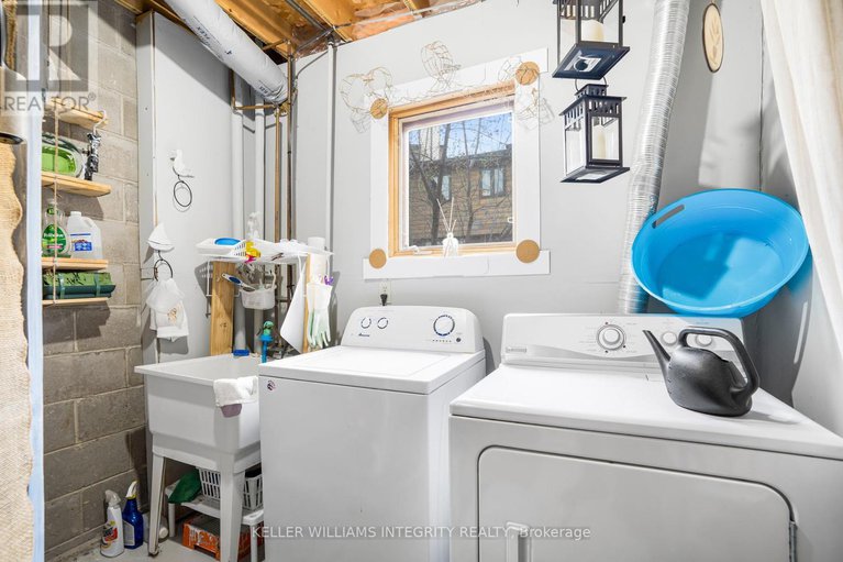 28271638/1471-bryson-lane/sawmill-creektimbermill/ottawa/ontario/K1T2T7_25