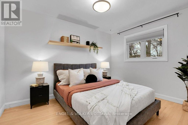 29600889/863-duberry-street/mckellar-heightsglabar-park/ottawa/ontario/K2A3T2_15