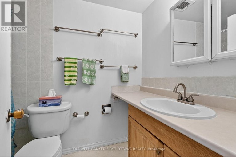 29449932/17-300-stone-quarry-private-s/carson-meadows/ottawa/ontario/K1K3Y2_61