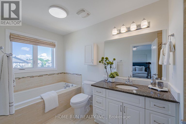 28817994/1576-carronbridge-circle/emerald-meadowstrailwest/ottawa/ontario/K2M0G5_40