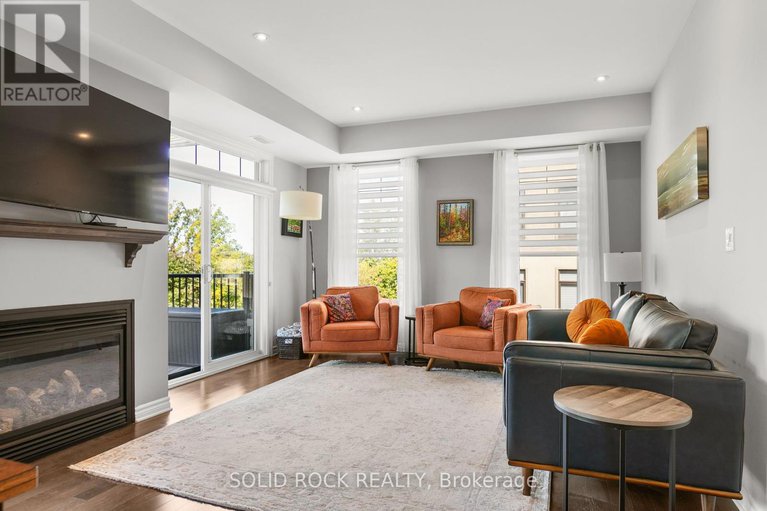 28860399/4-60-prestige-circle/chatelaine-village/ottawa/ontario/K4A0Y1_20