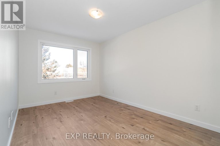 29353205/503-cote-street/overbrookcastle-heights/ottawa/ontario/K1K0Z8_23