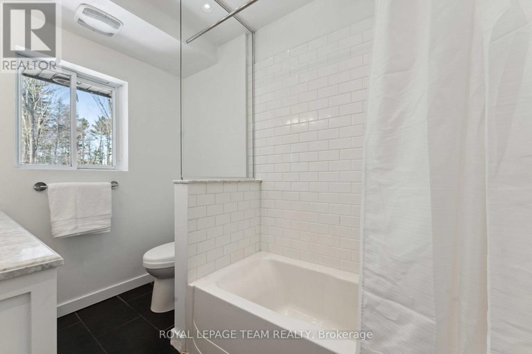 28492503/9-burnbank-street/grenfell-glen/ottawa/ontario/K2G0H2_35