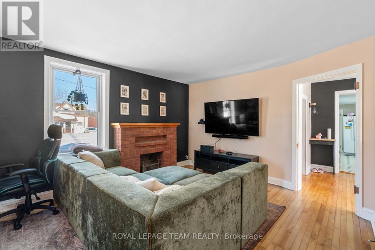 29425301/1727-reids-mills-road/north-dundas-mountain-twp/north-dundas/ontario/K0E1S0_7