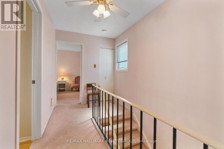 28648160/625-trelawny-private/carleton-square/ottawa/ontario/K2C3M9_12
