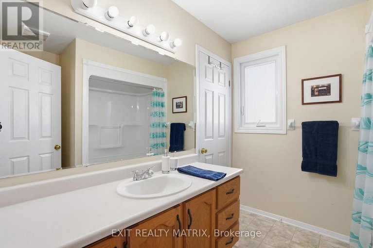 29608053/144-centenaire-street/embrun/russell/ontario/K0A1W0_19