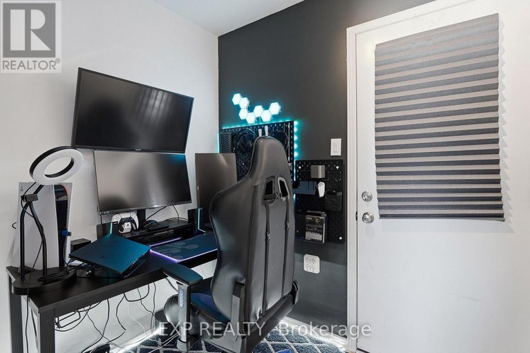 29432608/584-holmes-street/winchester/north-dundas/ontario/K0C2K0_16