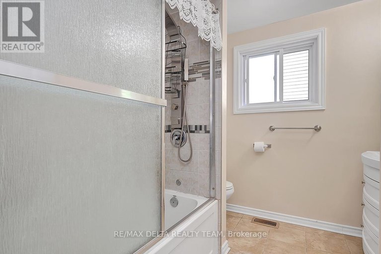 29187957/6096-meadowhill-crescent/chapel-hill/ottawa/ontario/K1C5R8_19