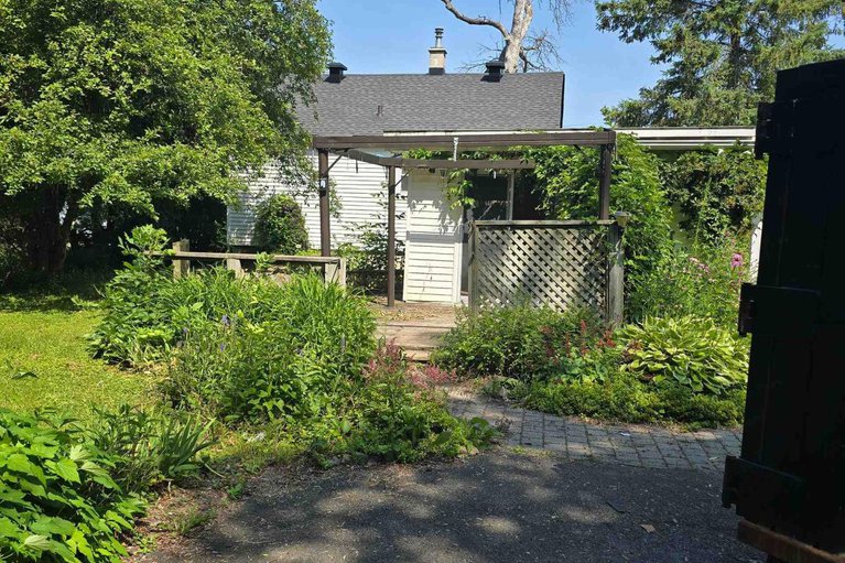 28600169/8154-victoria-street/metcalfe/ottawa/ontario/K0A2P0_13