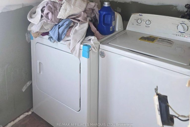 29418518/56-marlborough-street/maxville/north-glengarry/ontario/K0C1T0_11