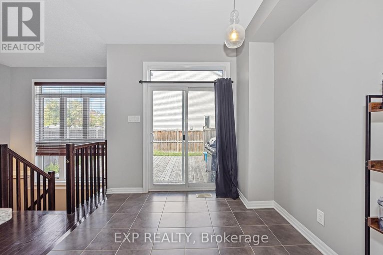 28867908/503-knotridge-street-n/mer-bleuebradley-estatesanderson-park/ottawa/ontario/K1W0A8_11